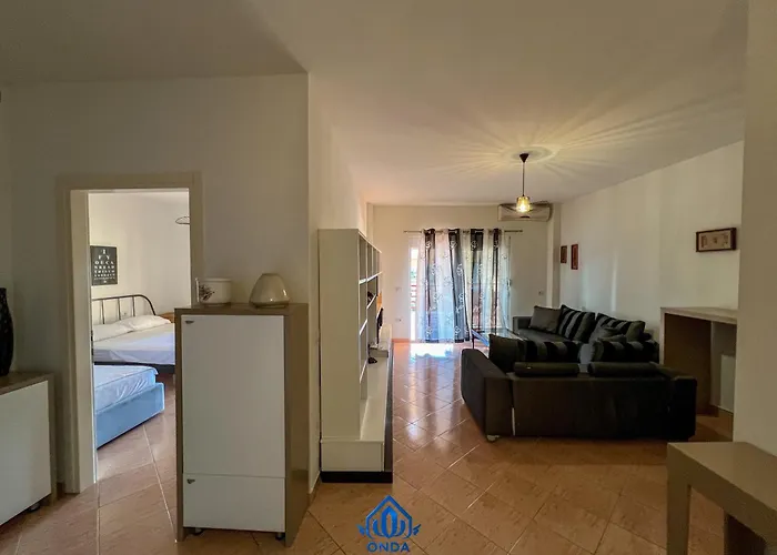 Onda Blu Golem (Tirana)